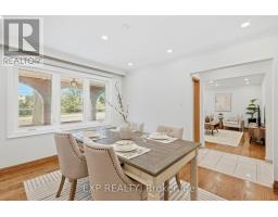 Kitchen - 21 Wallasey Avenue, Toronto, ON M9M1E1 Photo 8