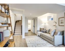 370 Silverthorn Avenue, Toronto, ON M6M3G9 Photo 11