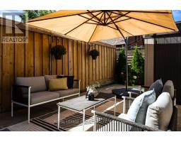 370 Silverthorn Avenue, Toronto, ON M6M3G9 Photo 17