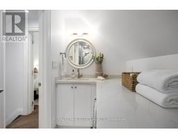 Kitchen - 370 Silverthorn Avenue, Toronto, ON M6M3G9 Photo 9