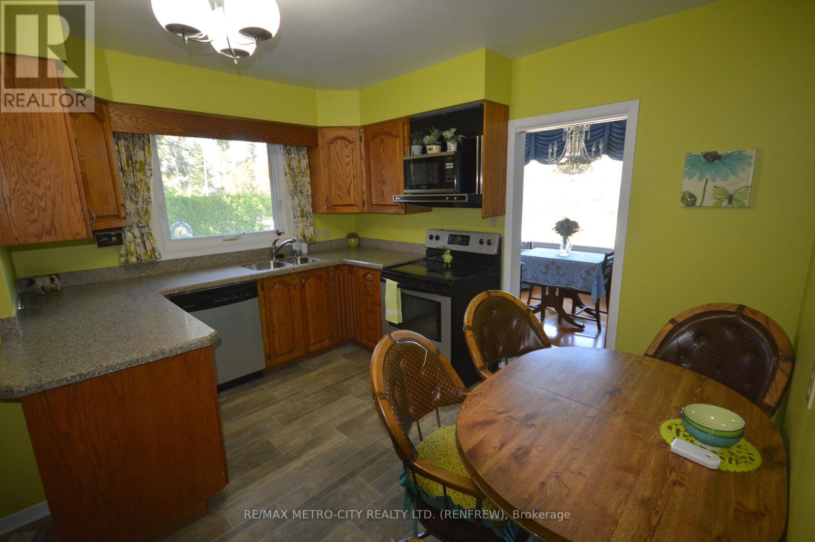 33 PEMBROKE STREET - 2