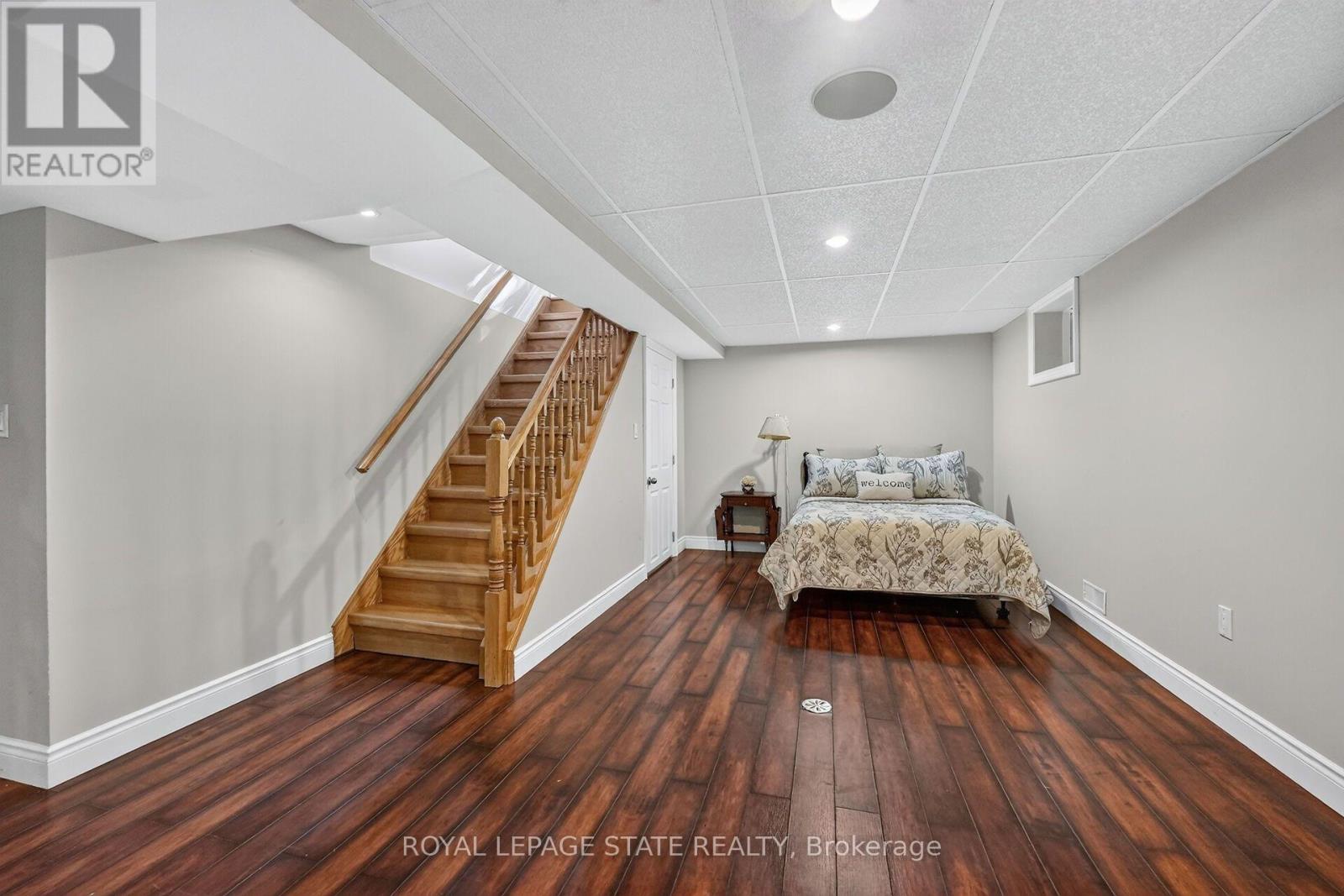 385 MAIN STREET W - Image 35