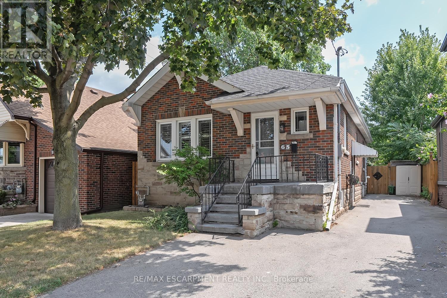 65 KENILWORTH AVENUE S - 2