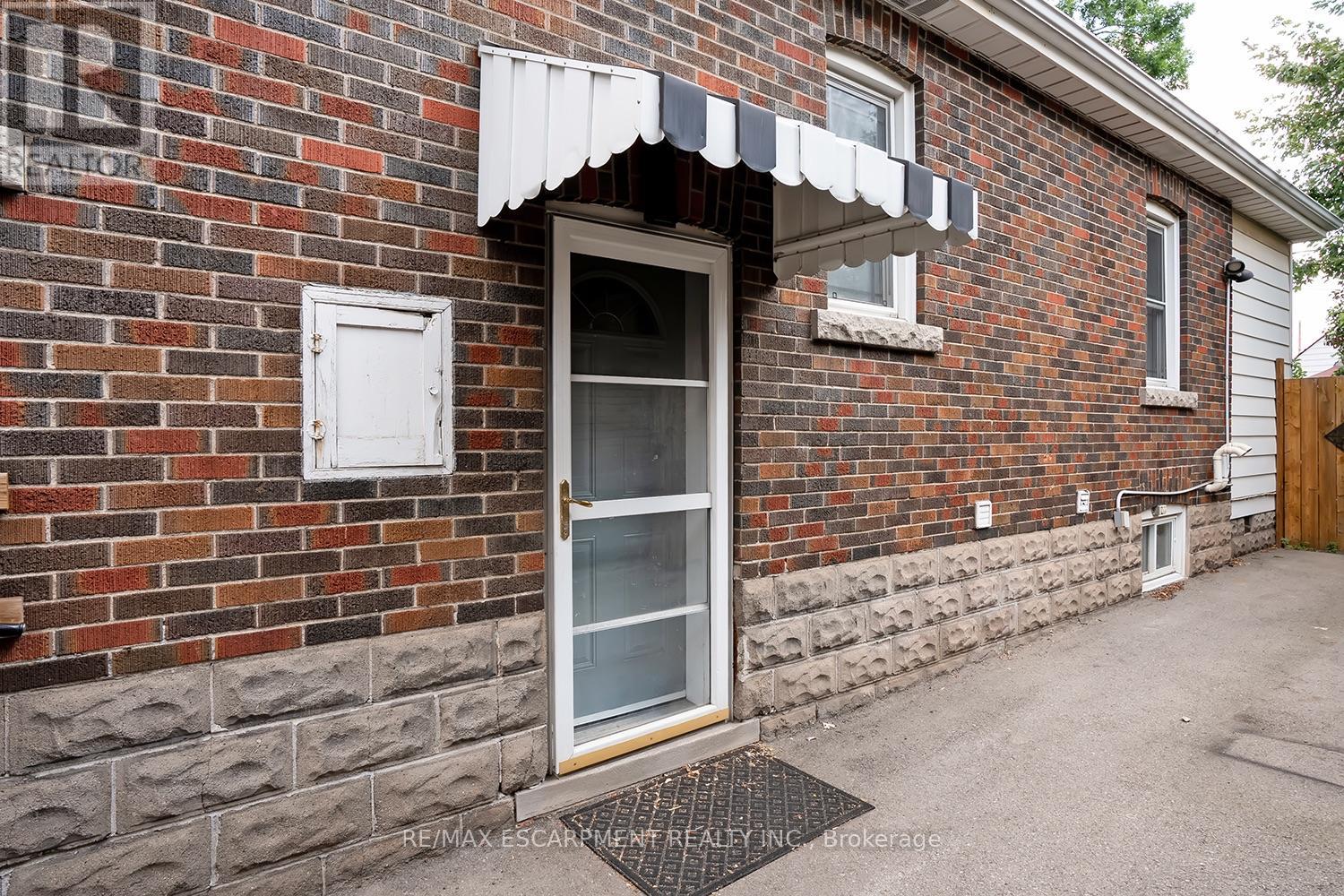 65 KENILWORTH AVENUE S - 24