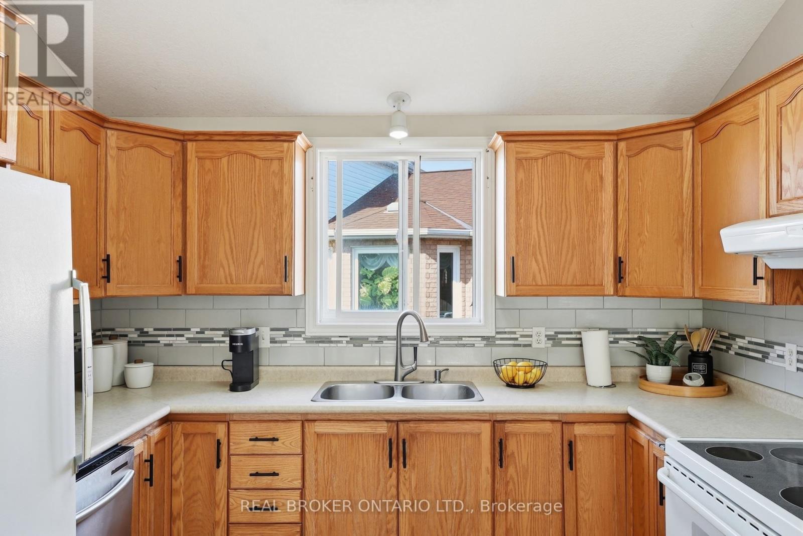 26 KELLY COURT - Image 12