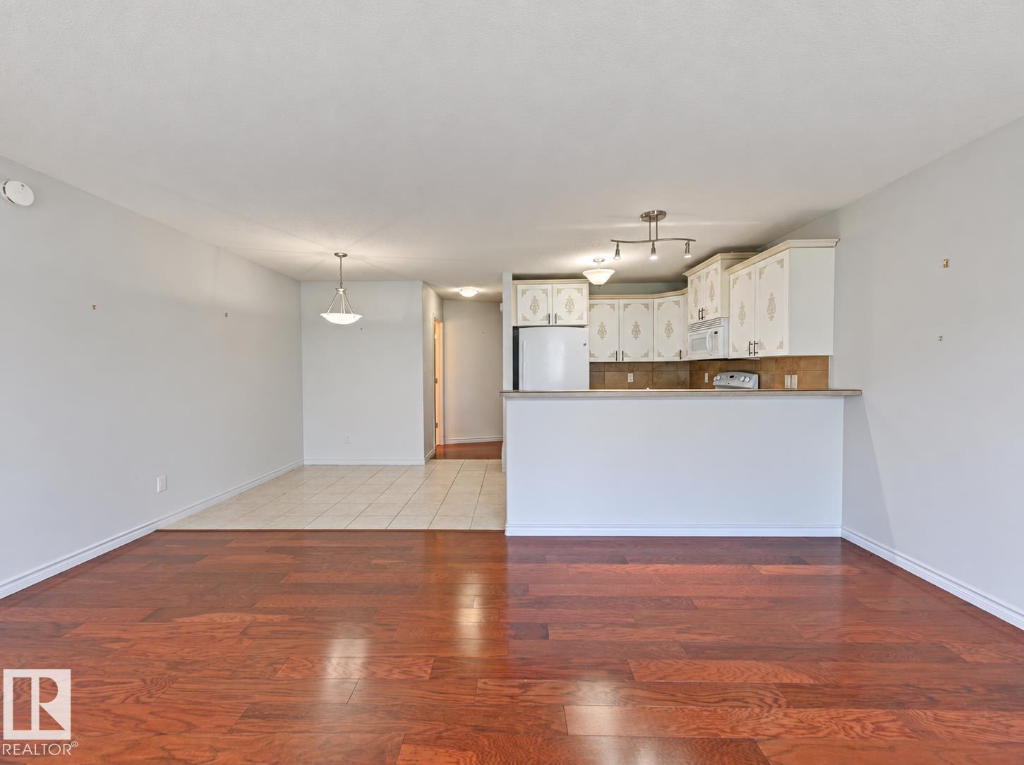 #3 10 Woodcrest Ln, Westpark_FSAS — photo 11 of 30