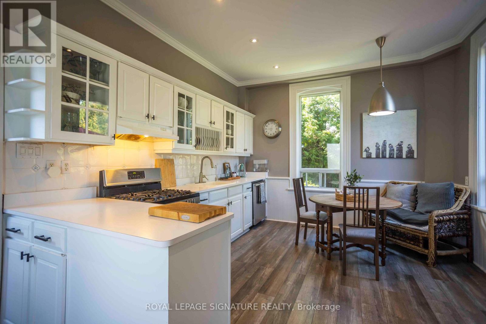 55 BROCK STREET E - Image 7