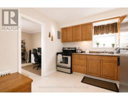 4 - 88 Trethewey Drive, Toronto, ON M6M4B4 Photo 10