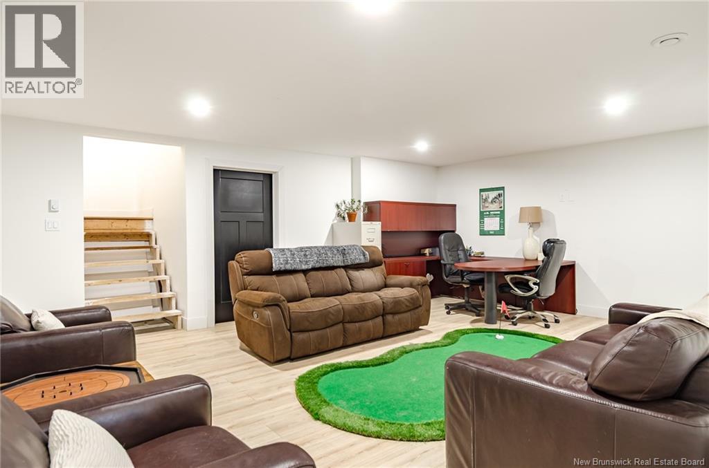 70 Longwood Drive - Image 26