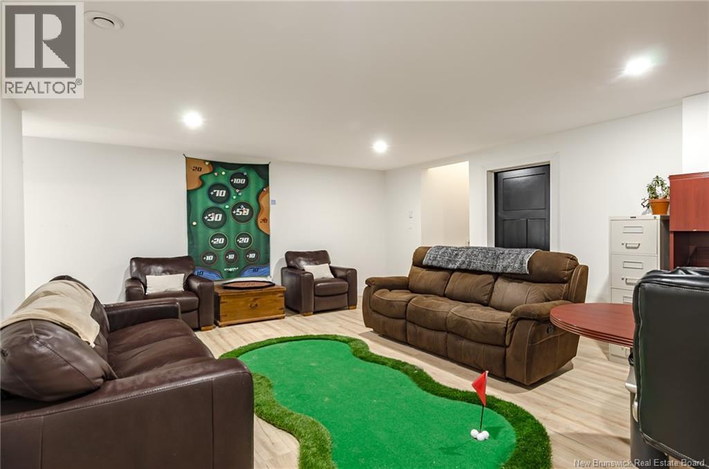 70 Longwood Drive - Image 27