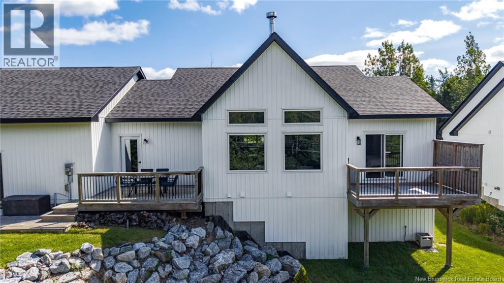 70 Longwood Drive - Image 40
