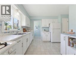 Kitchen - 65 Lyndhurst Avenue, Pine Grove, ON N3Y4J9 Photo 11