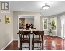 Sitting room - 34 Kenpark Avenue, Brampton, ON L6Z3R5 Photo 9