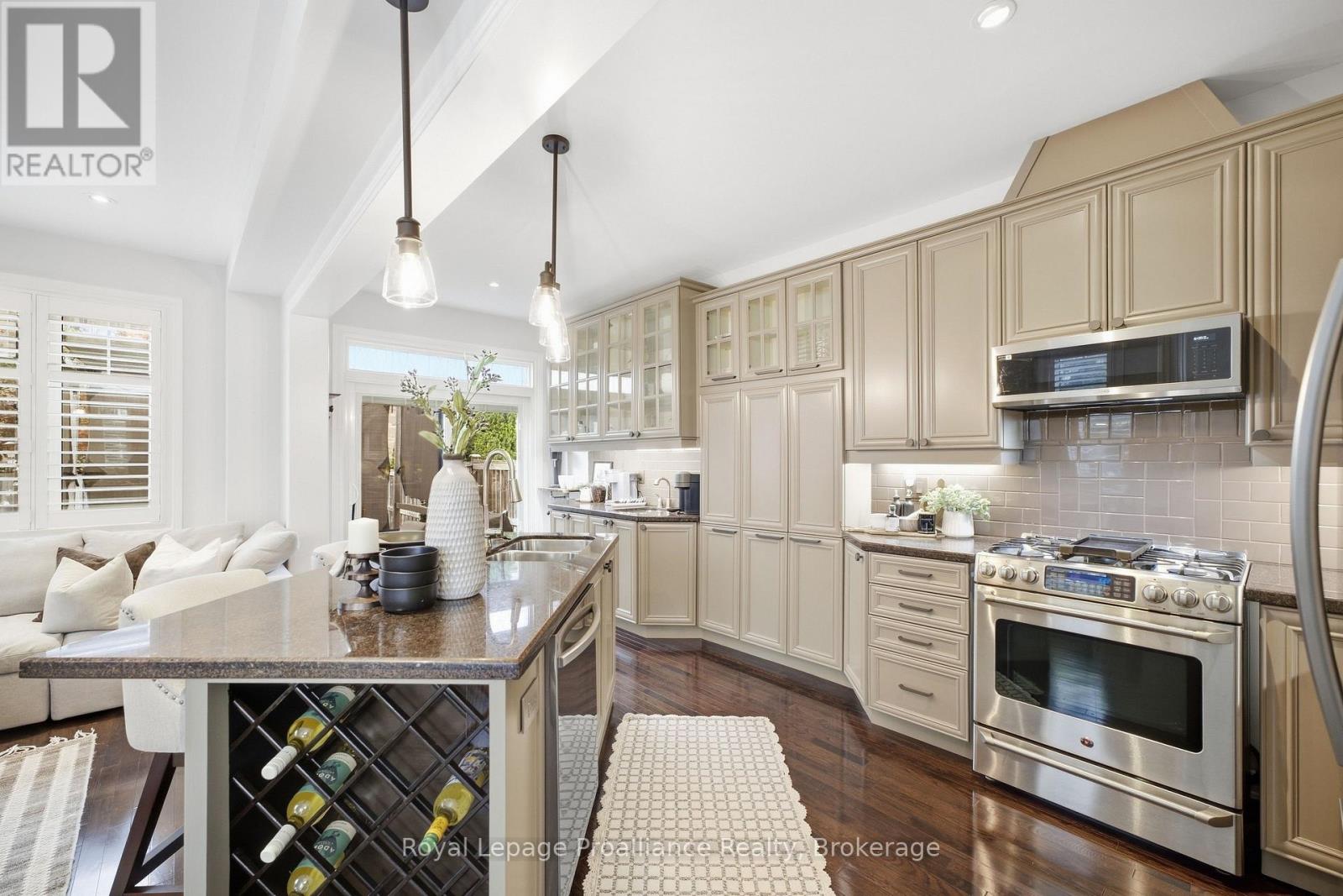 110 Kenneth Hobbs Avenue, Whitby, ON photo 23