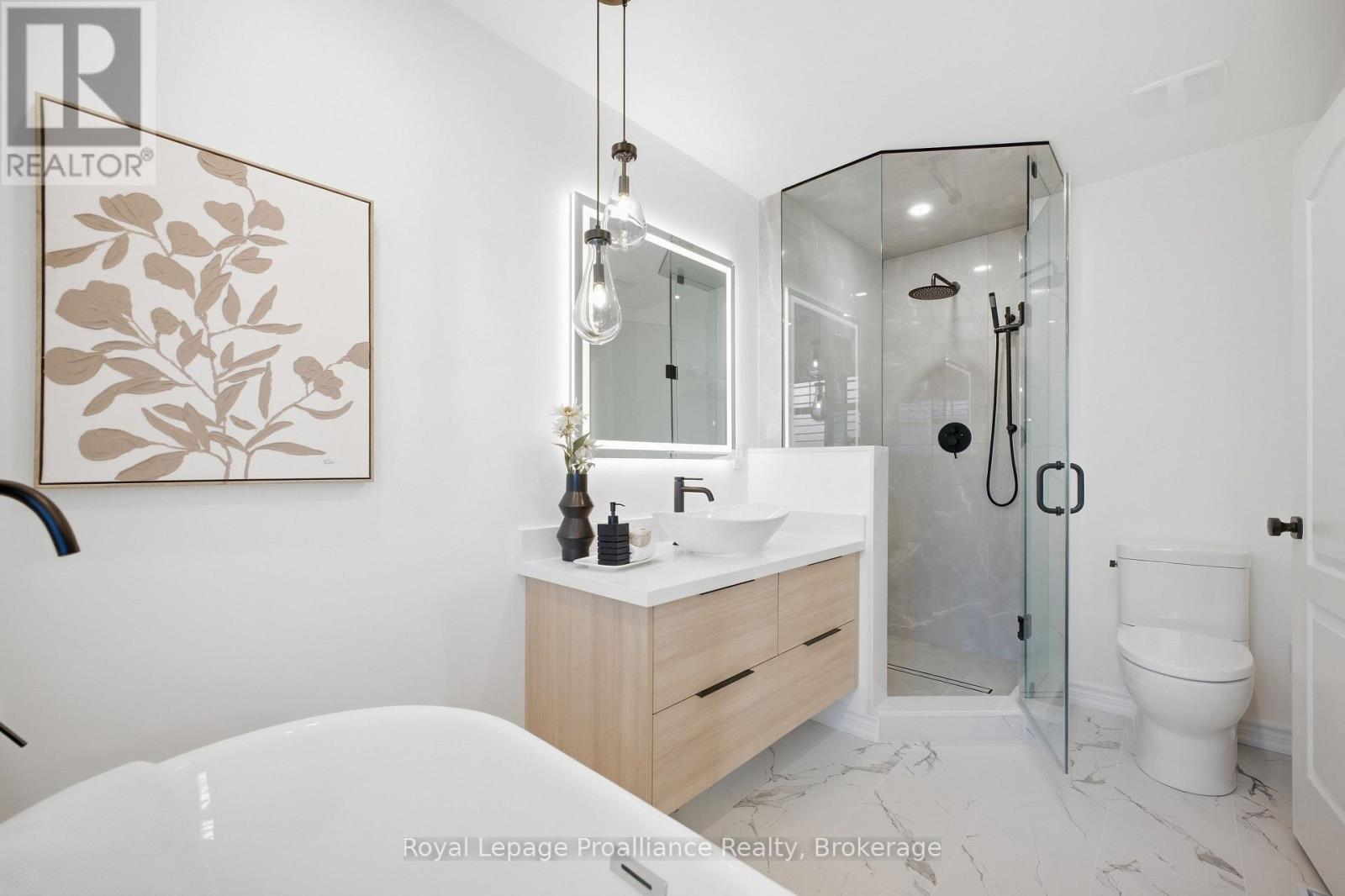 110 Kenneth Hobbs Avenue, Whitby, ON photo 31