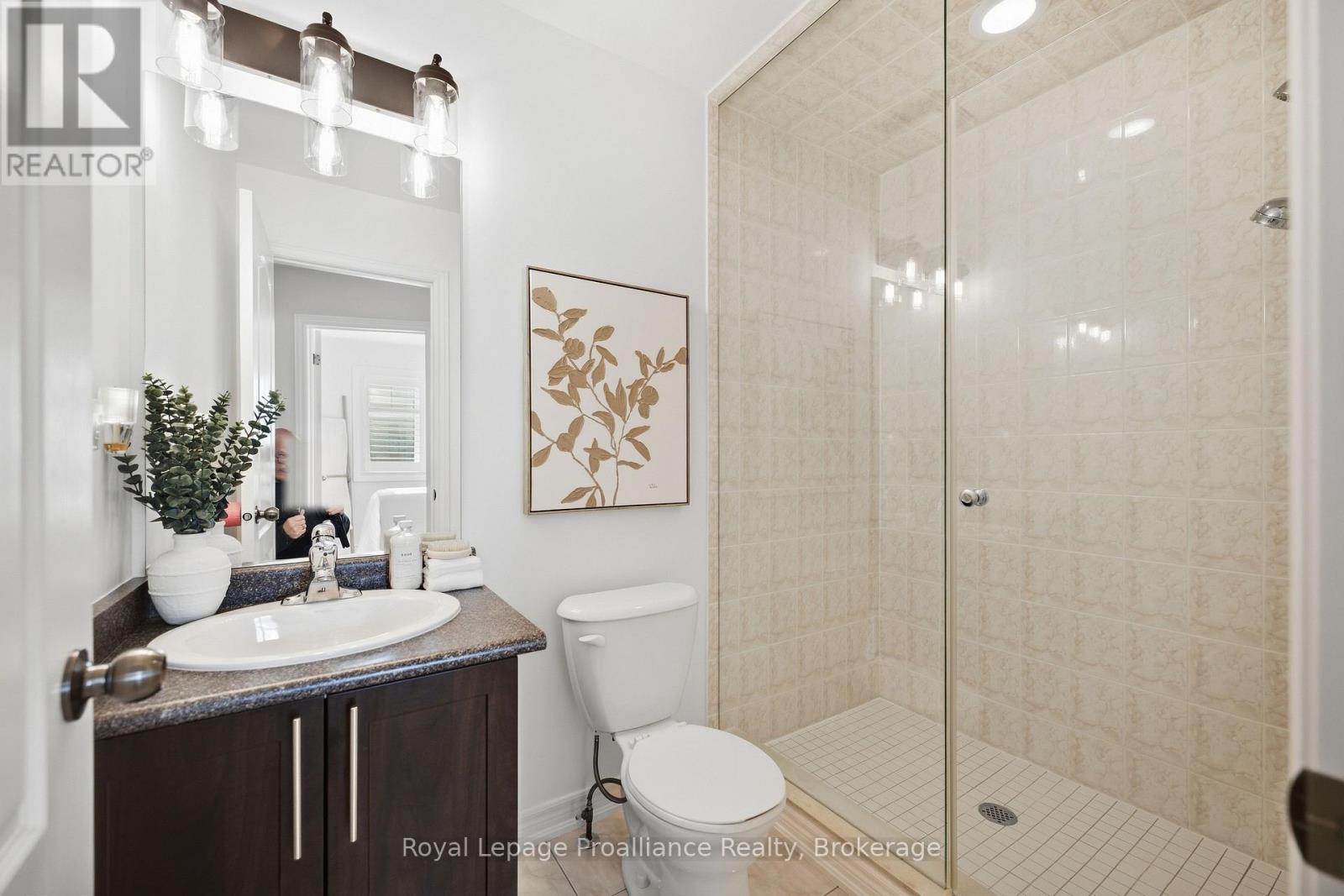 110 Kenneth Hobbs Avenue, Whitby, ON photo 35