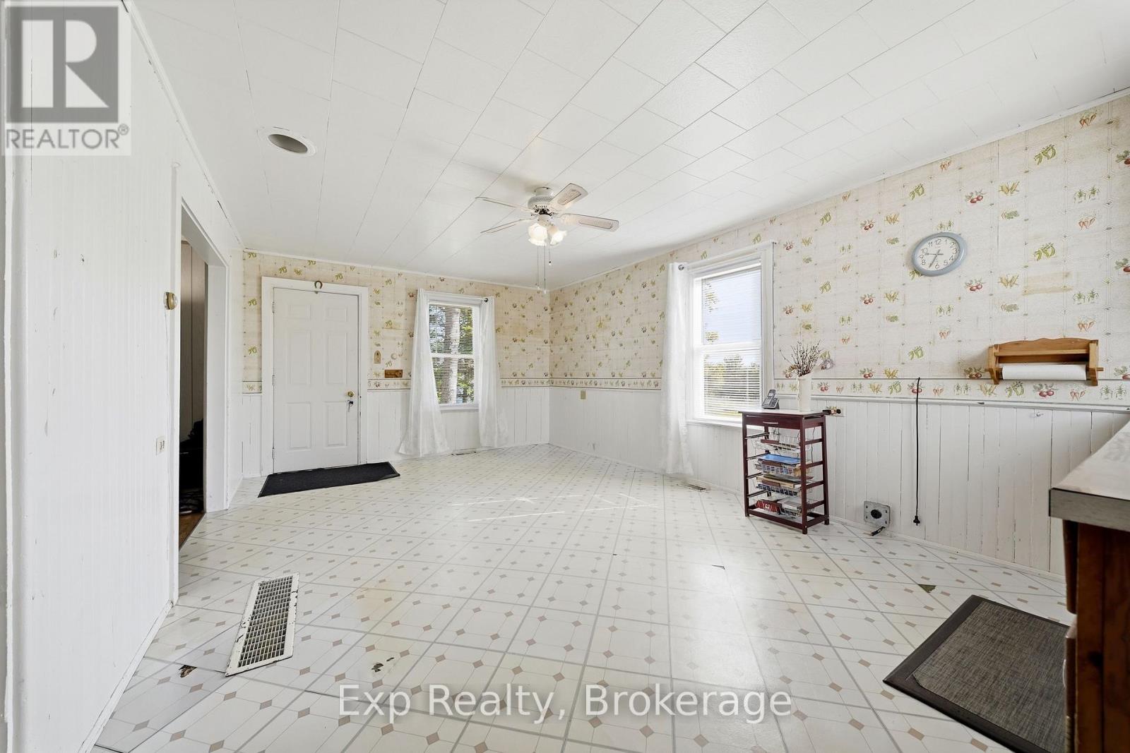 210 MCCULLOUGH ROAD - Image 9