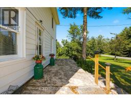 Bedroom 3 - 210 Mccullough Road, Tyendinaga, ON K0K2N0 Photo 8