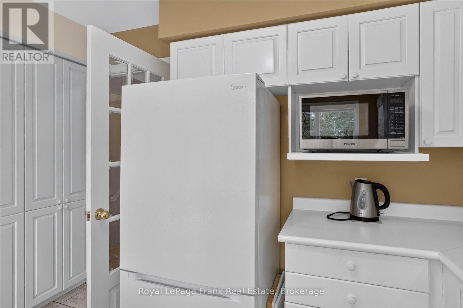 1544 GLENFOREST CRESCENT - Image 12
