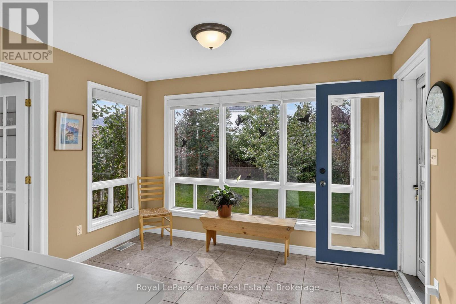 1544 GLENFOREST CRESCENT - Image 16