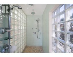 7090 Brentwood Dr, Central Saanich, BC V8M1B6 Photo 32