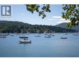 7090 Brentwood Dr, Central Saanich, BC V8M1B6 Photo 23