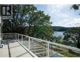 7090 Brentwood Dr, Central Saanich, BC V8M1B6 Photo 29