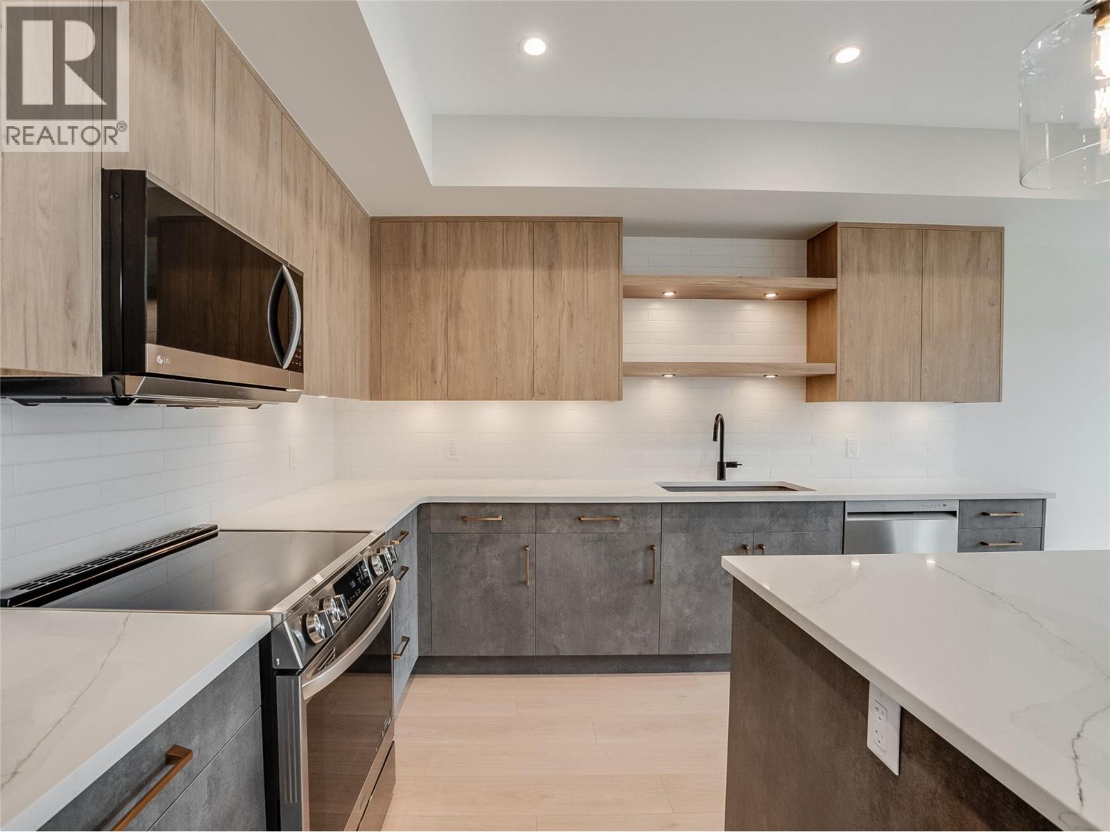 #403 910 Lakeside Drive - Image 11