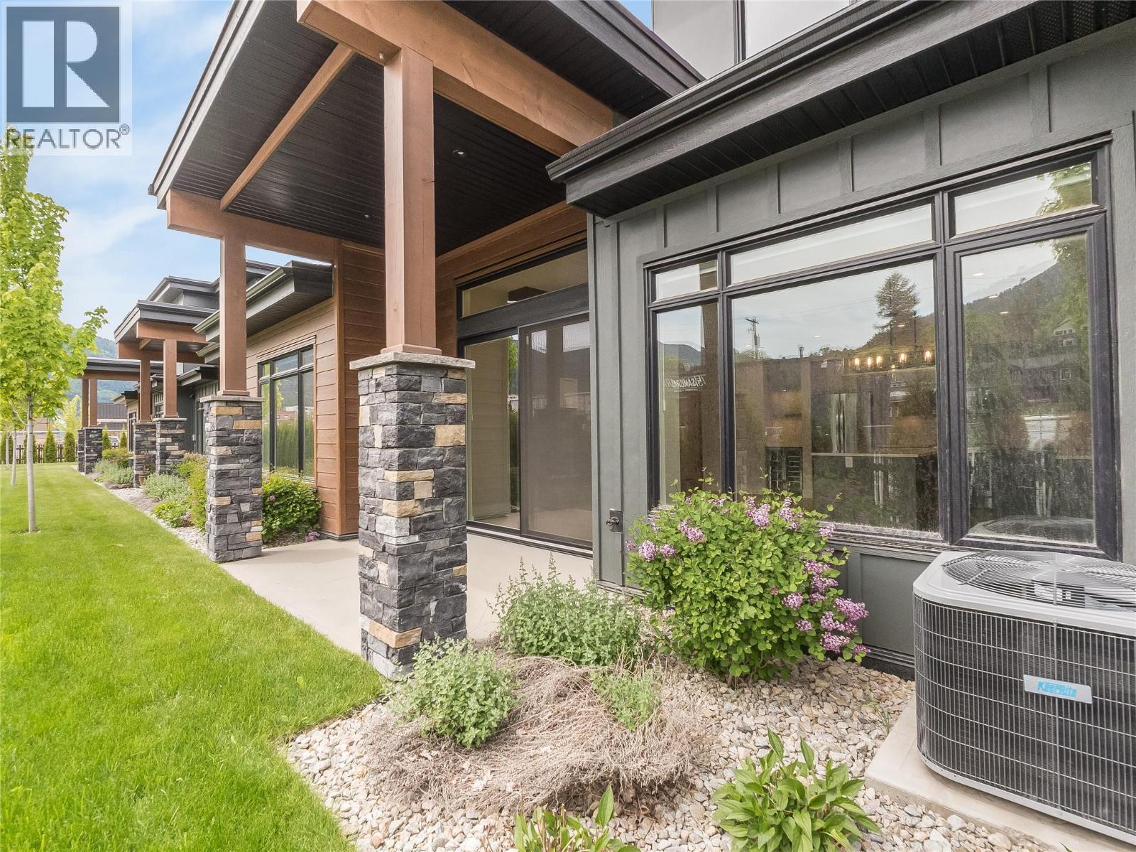 #403 910 Lakeside Drive - 18