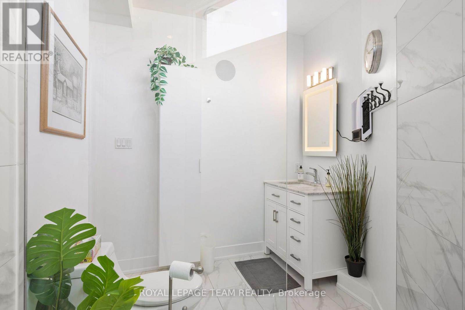 53 MERTON STREET - 26