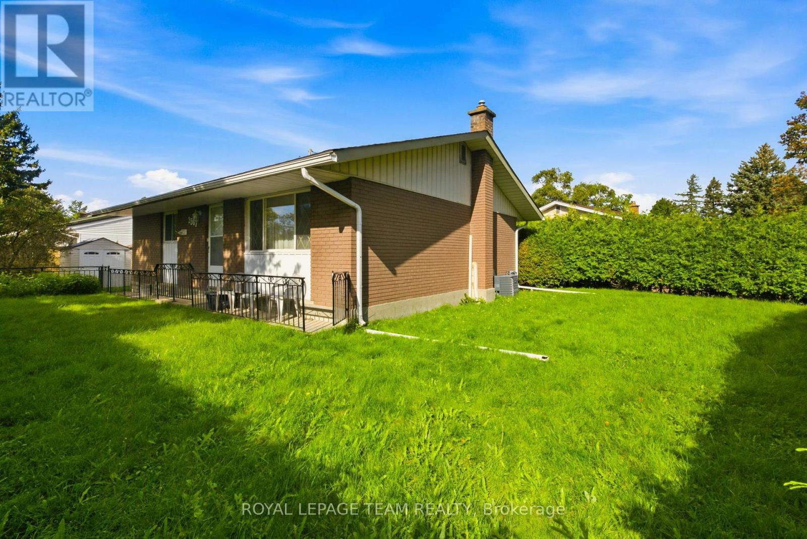 2587 ROMAN AVENUE - 30