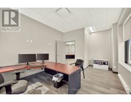 B - 1240 Kenaston Street, Ottawa, ON K1B0B2 Photo 10