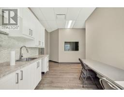 B - 1240 Kenaston Street, Ottawa, ON K1B0B2 Photo 14