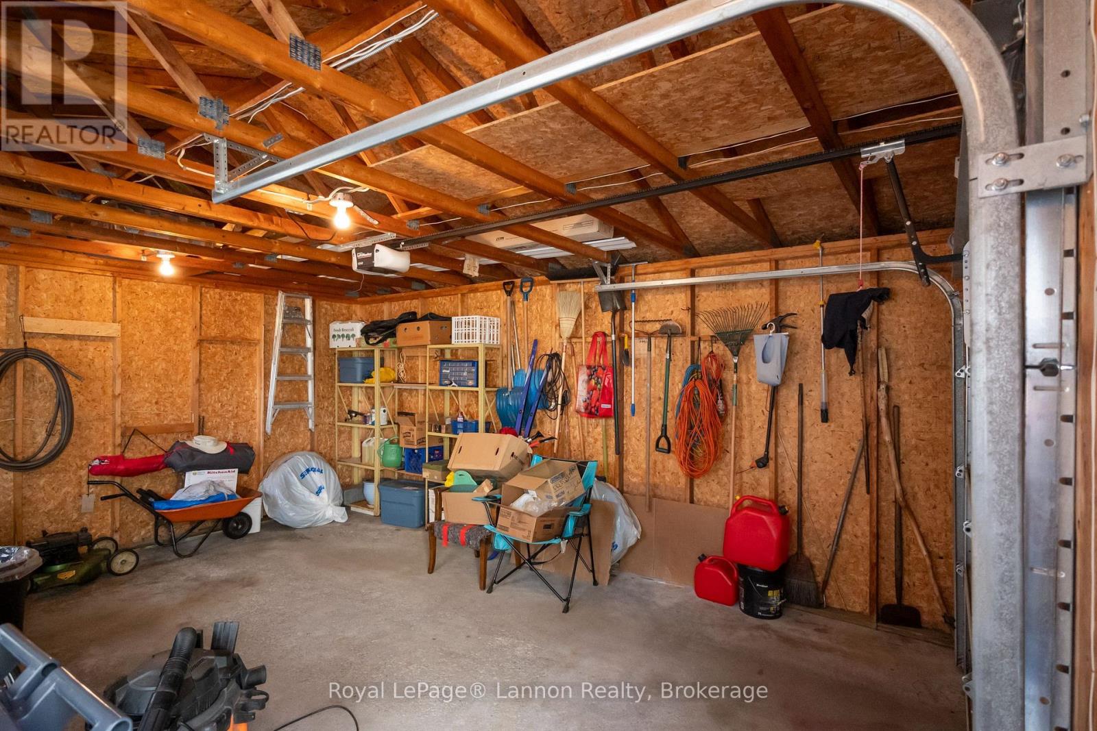315 RONA STREET - 5