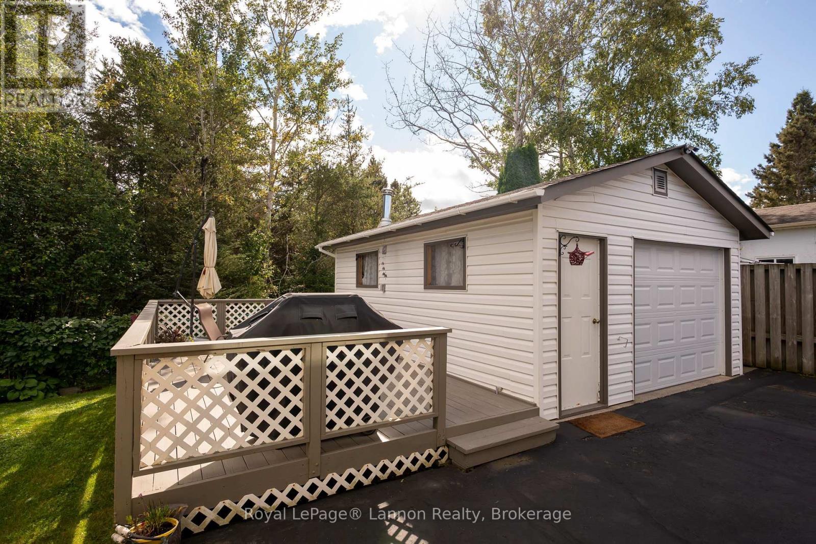 315 RONA STREET - Image 9