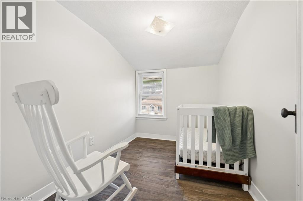 195 VICTORIA Avenue S - Image 19