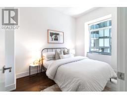 320 - 111 St Clair Avenue W, Toronto, ON M4V1N5 Photo 19