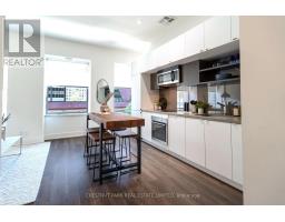 320 - 111 St Clair Avenue W, Toronto, ON M4V1N5 Photo 7