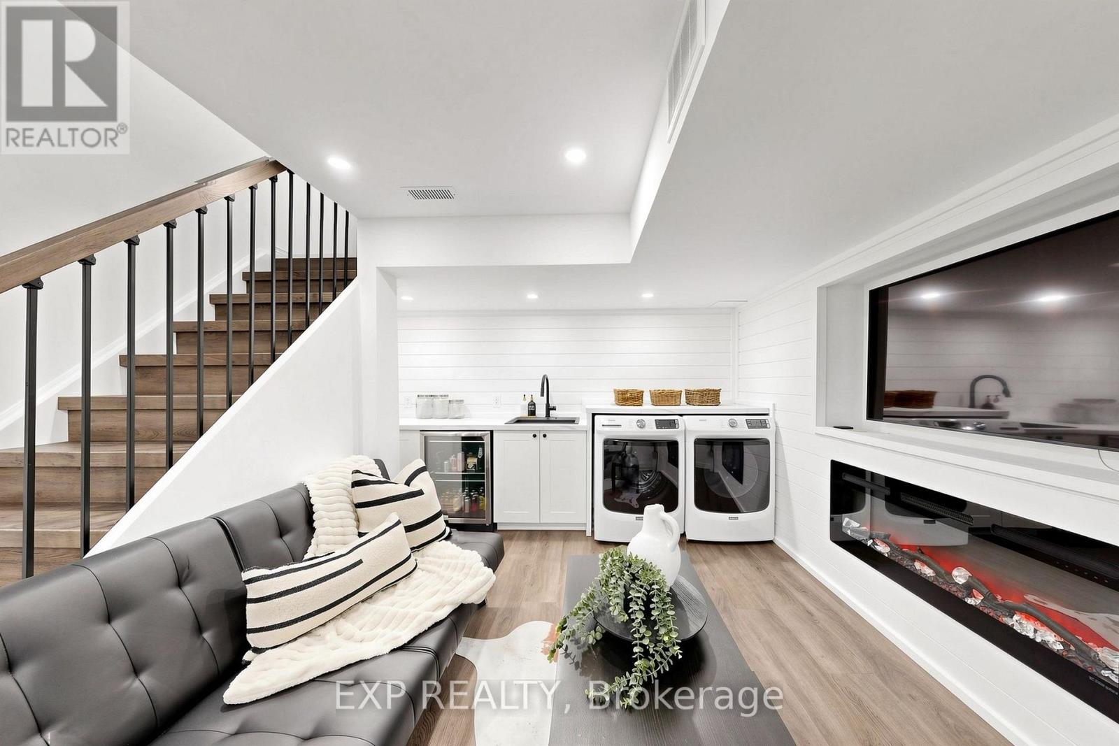 75 CORNELL CENTRE BOULEVARD - 19