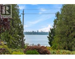 2820 Marine Drive, West Vancouver, BC V7V1L9 Photo 32