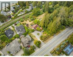 2820 Marine Drive, West Vancouver, BC V7V1L9 Photo 8