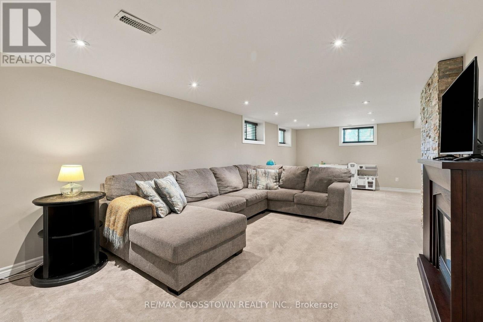 20 IDLEWOOD DRIVE - Image 31