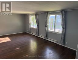 Living room - 3 Wellington Street, Bracebridge, ON P1L1E8 Photo 7