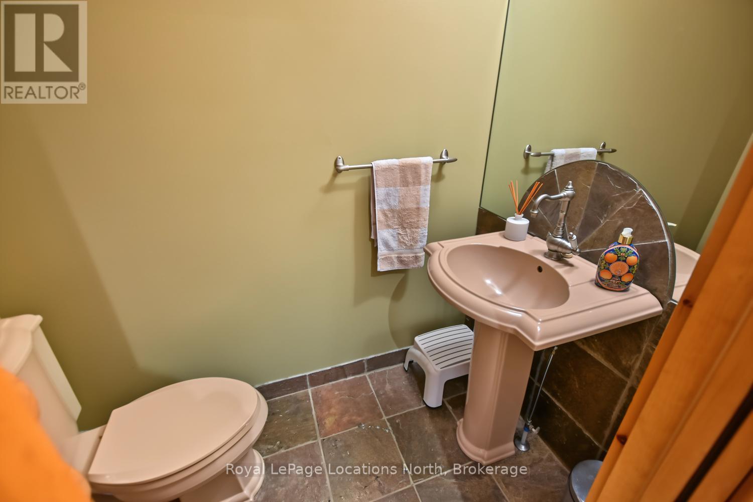 143 Settlers Way — photo 27