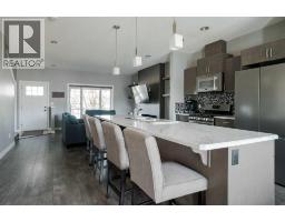4pc Bathroom - 457 Heritage Drive, Fort Mcmurray, AB T9K1S4 Photo 10