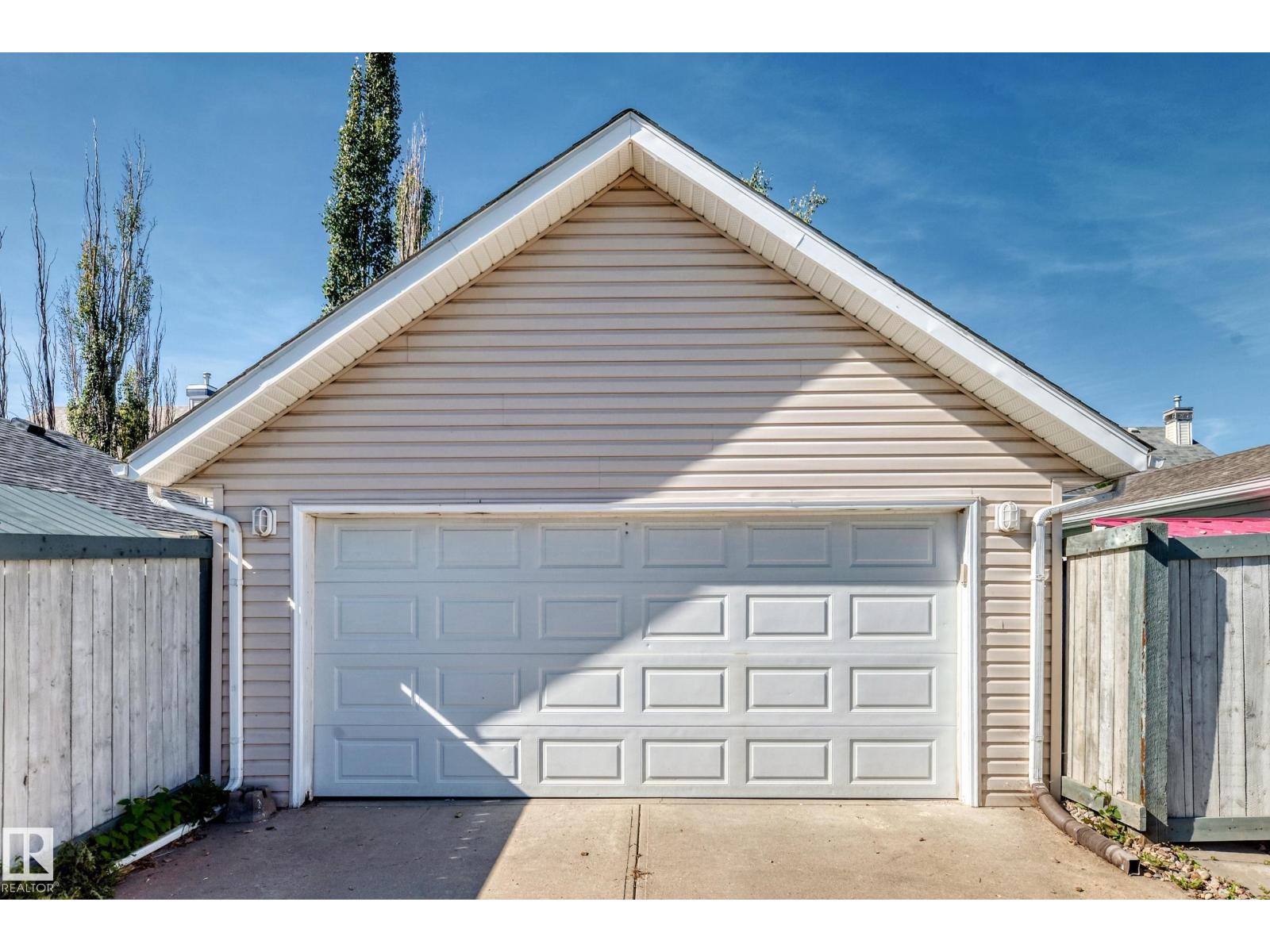 1115 80 ST SW - 55