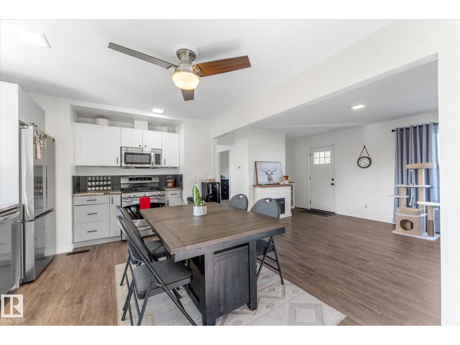 55431 HWY 777 - Image 17
