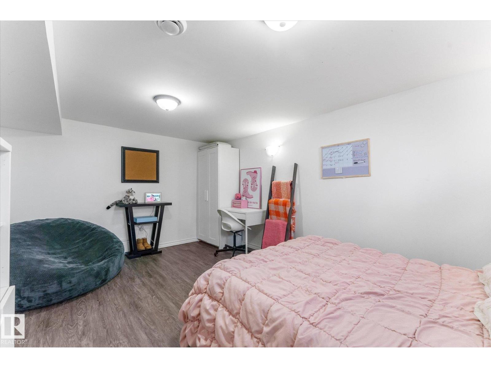 55431 HWY 777 - 26