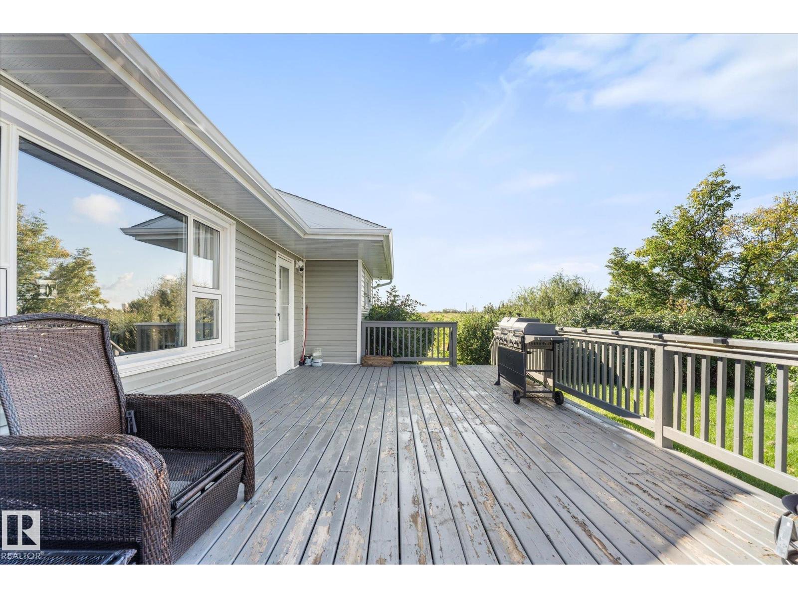 55431 HWY 777 - Image 39