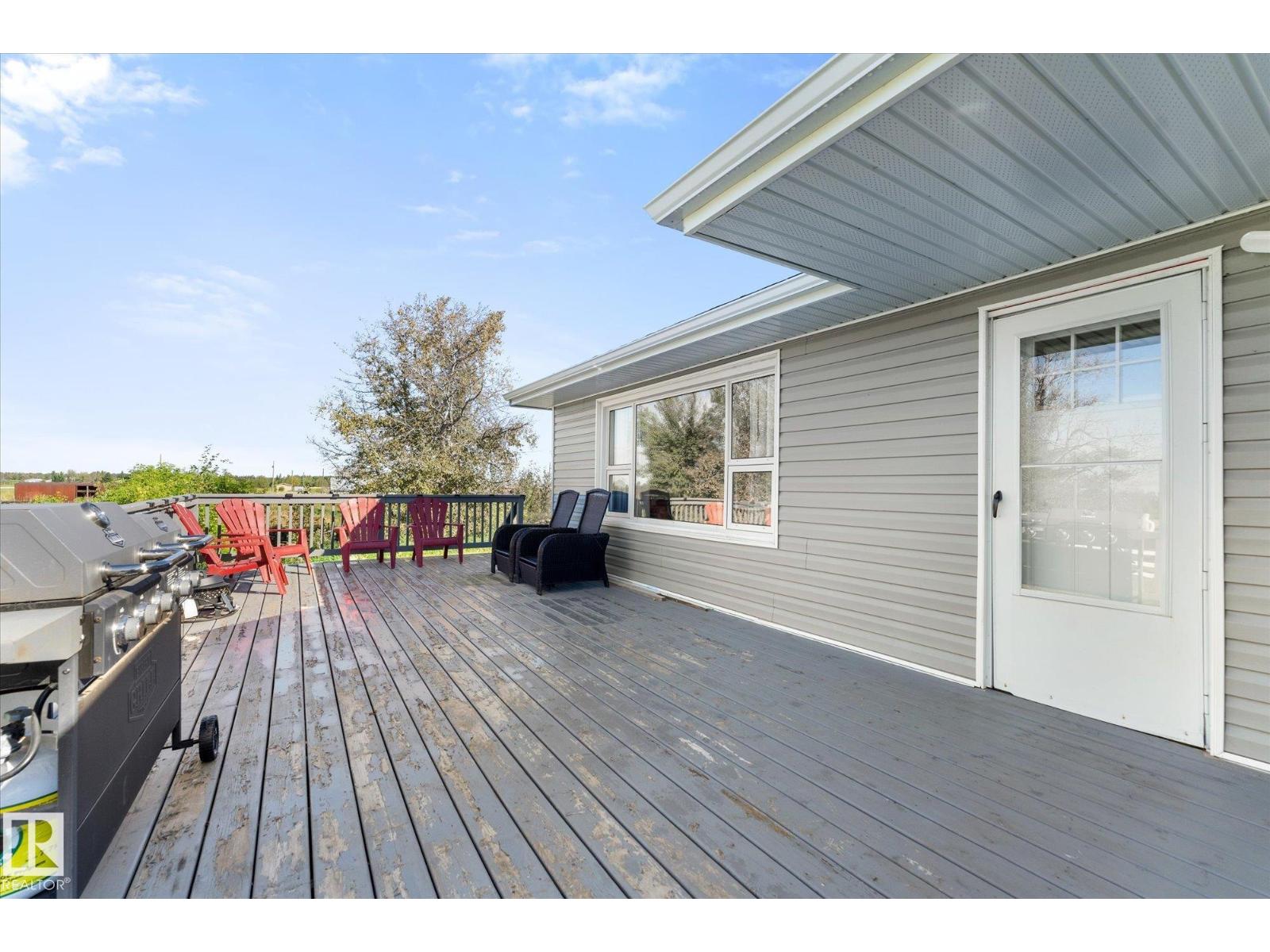 55431 HWY 777 - Image 40